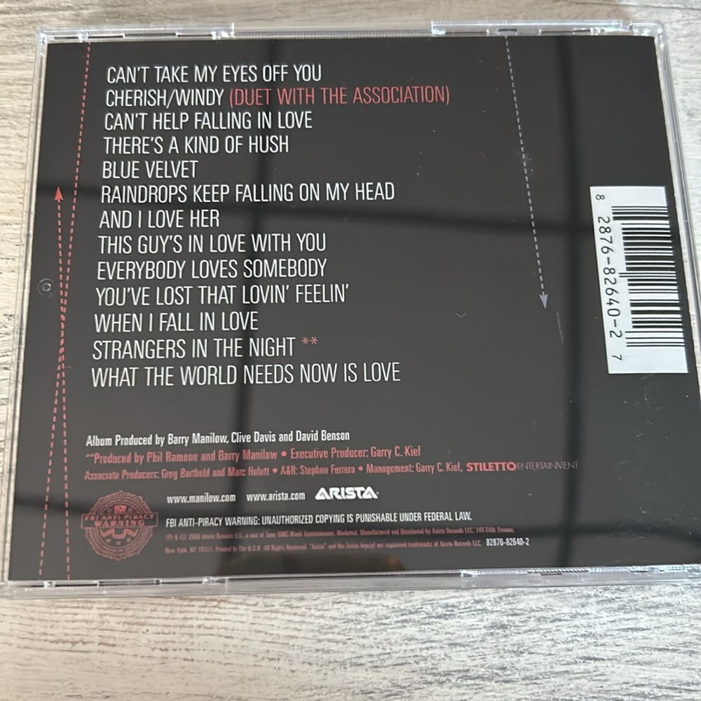 Barry Manilow - Picture 2 of 2